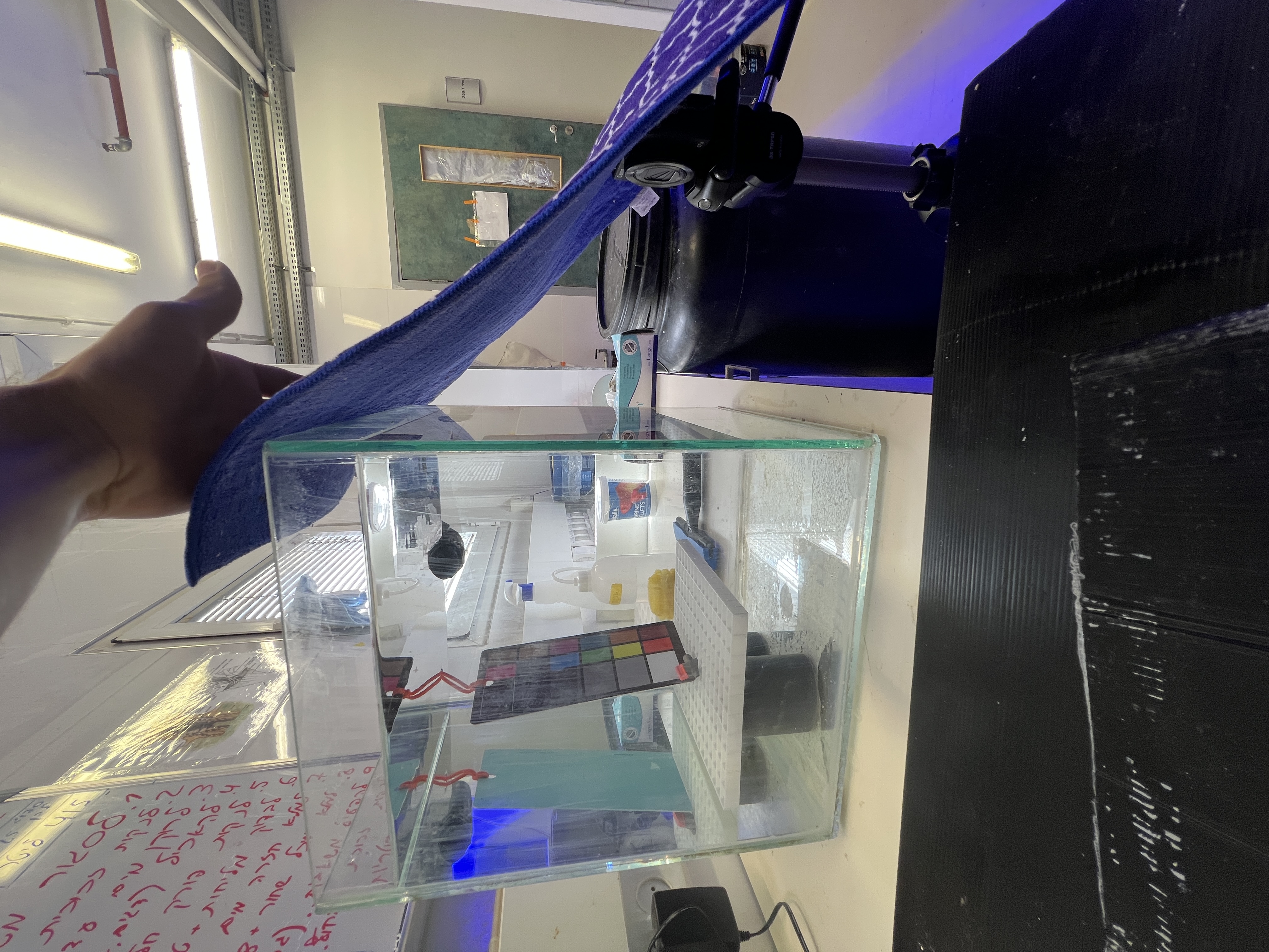 Figure 3: Imaging Rig V1 with backdrop to reduce reflections